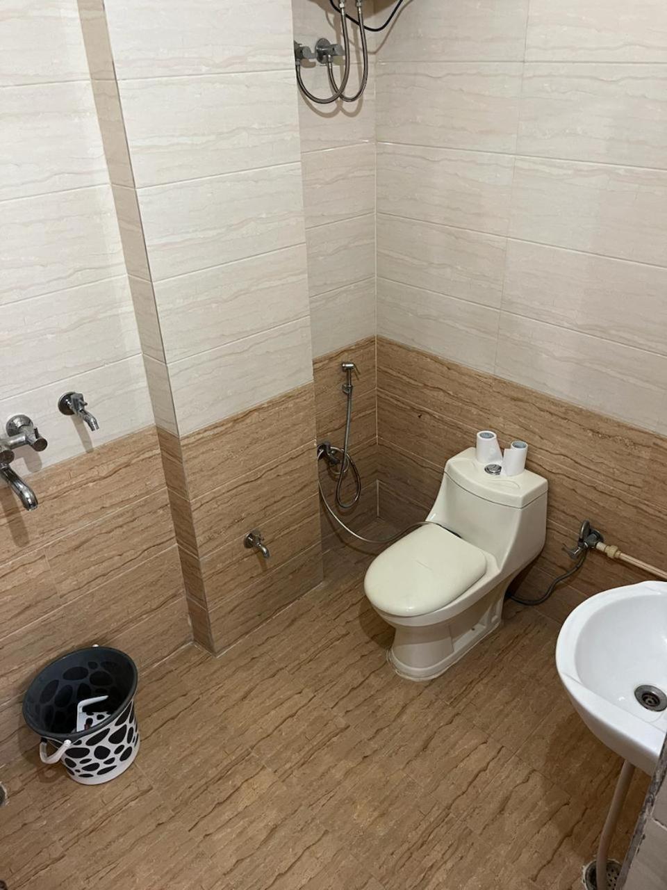 Lavish Living Villa Varanasi Exteriör bild